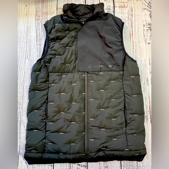 RARE Decker’s X Lab Vest Textured Full Zip Men’s Small EUC Black - Picture 1 of 8